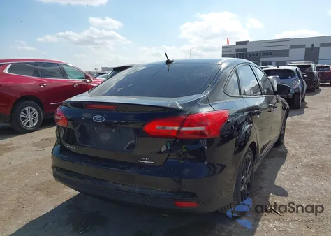2016 Ford Focus Se z USA, uszkodzony, nr VIN 1FADP3F20GL383119